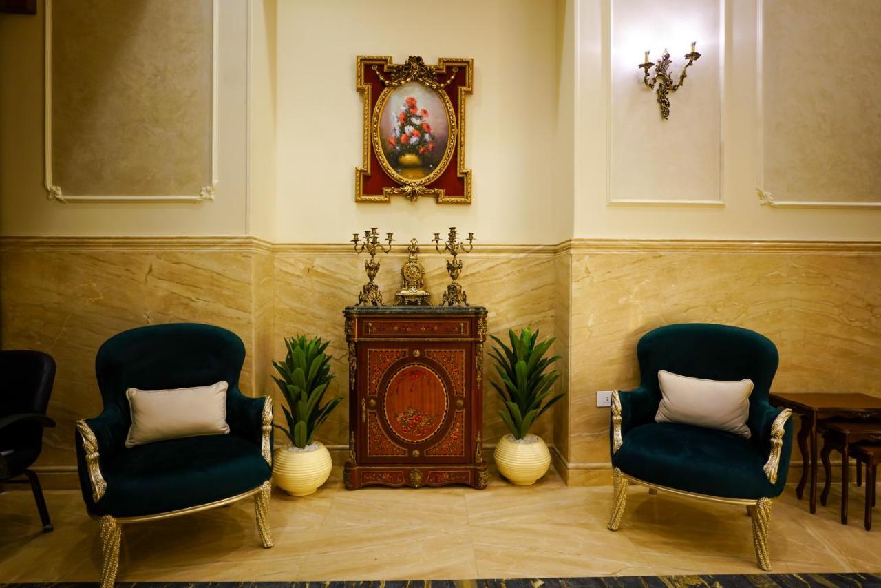 Savoy Hotel Elminya Exterior foto